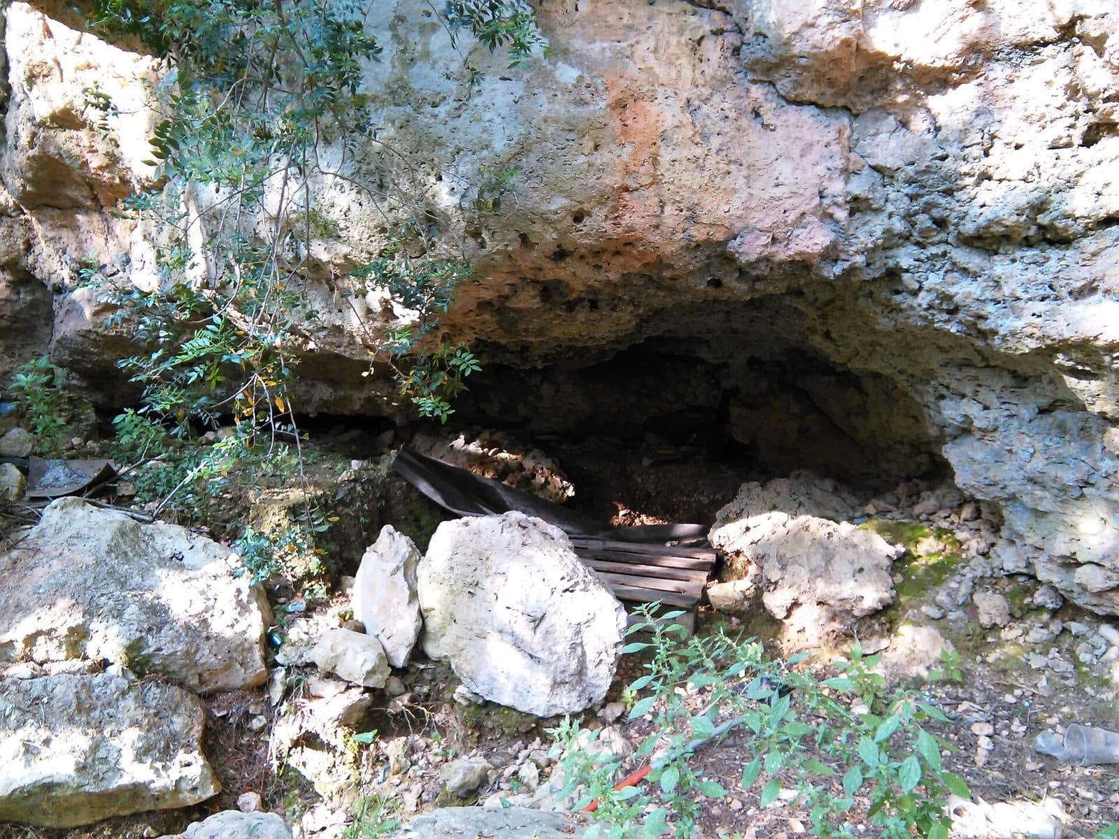 De grotten van Son Verí de Baix