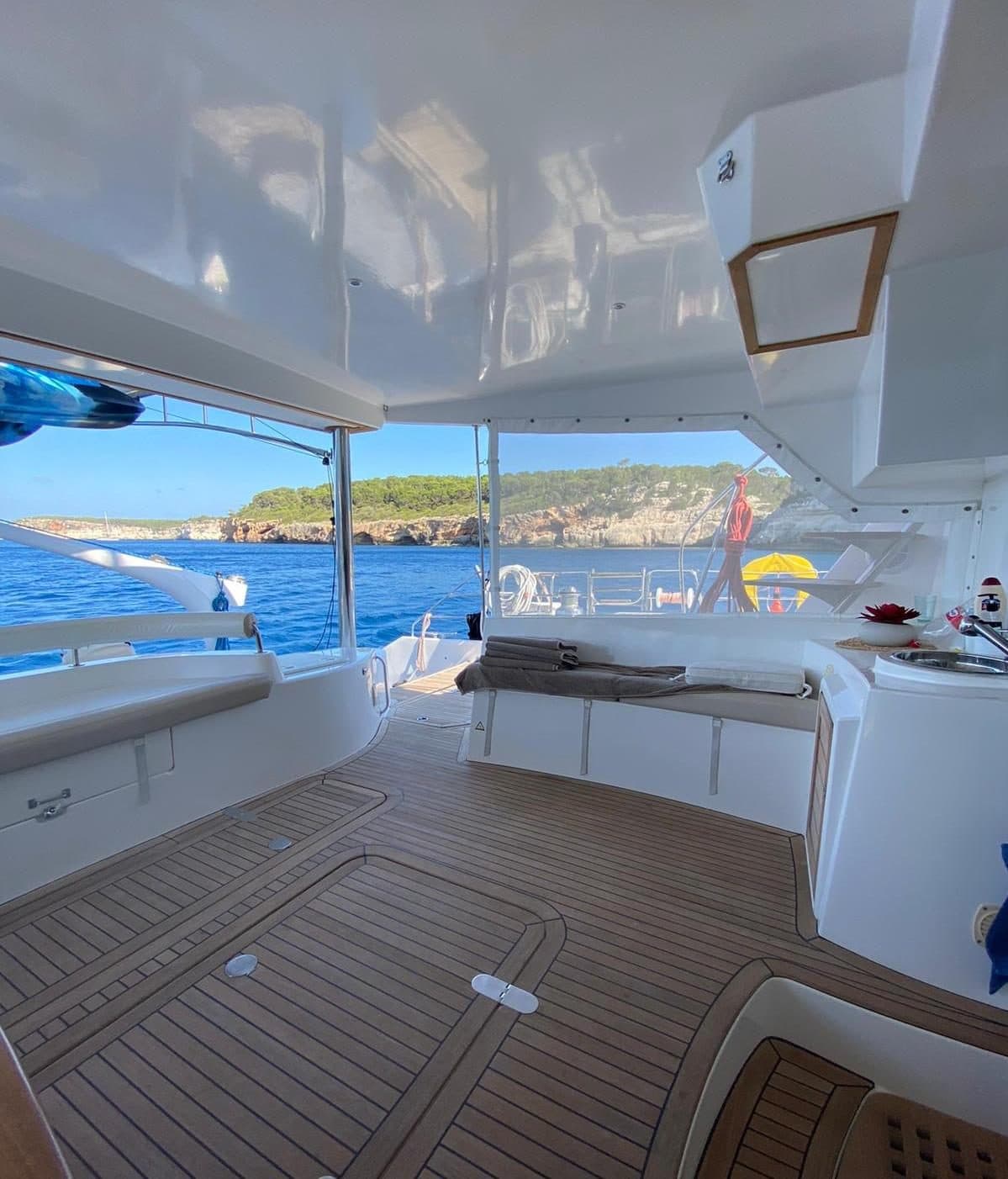 Audaz – lloguer de Privilege 615 a Mallorca
