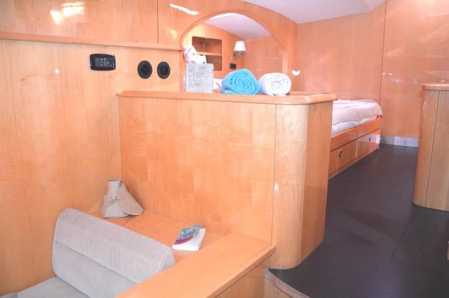 Audaz – lloguer de Privilege 615 a Mallorca