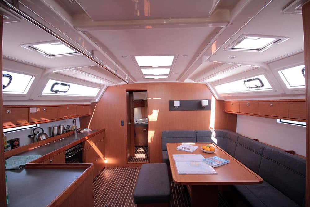 Casino Royale – lloguer de Bavaria Cruiser 46 a Mallorca