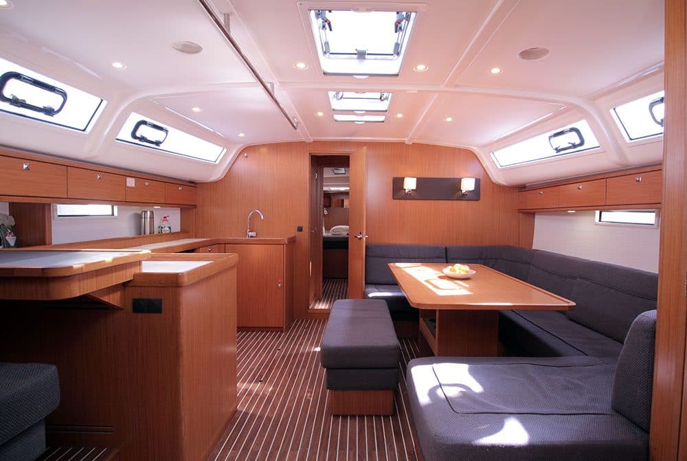 Firewall – lloguer de Bavaria Cruiser 51 a Mallorca