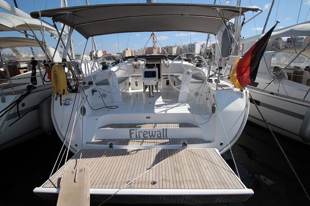Firewall – lloguer de Bavaria Cruiser 51 a Mallorca