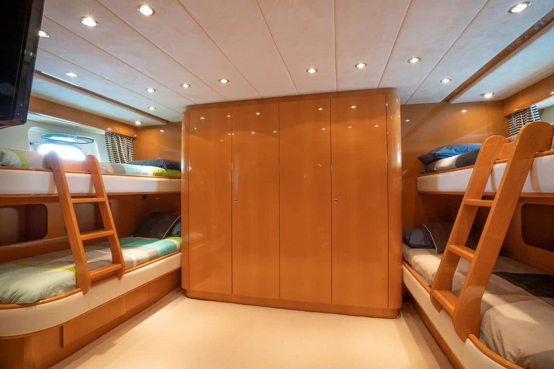 Georg I – lloguer de Falcon 86 a Mallorca
