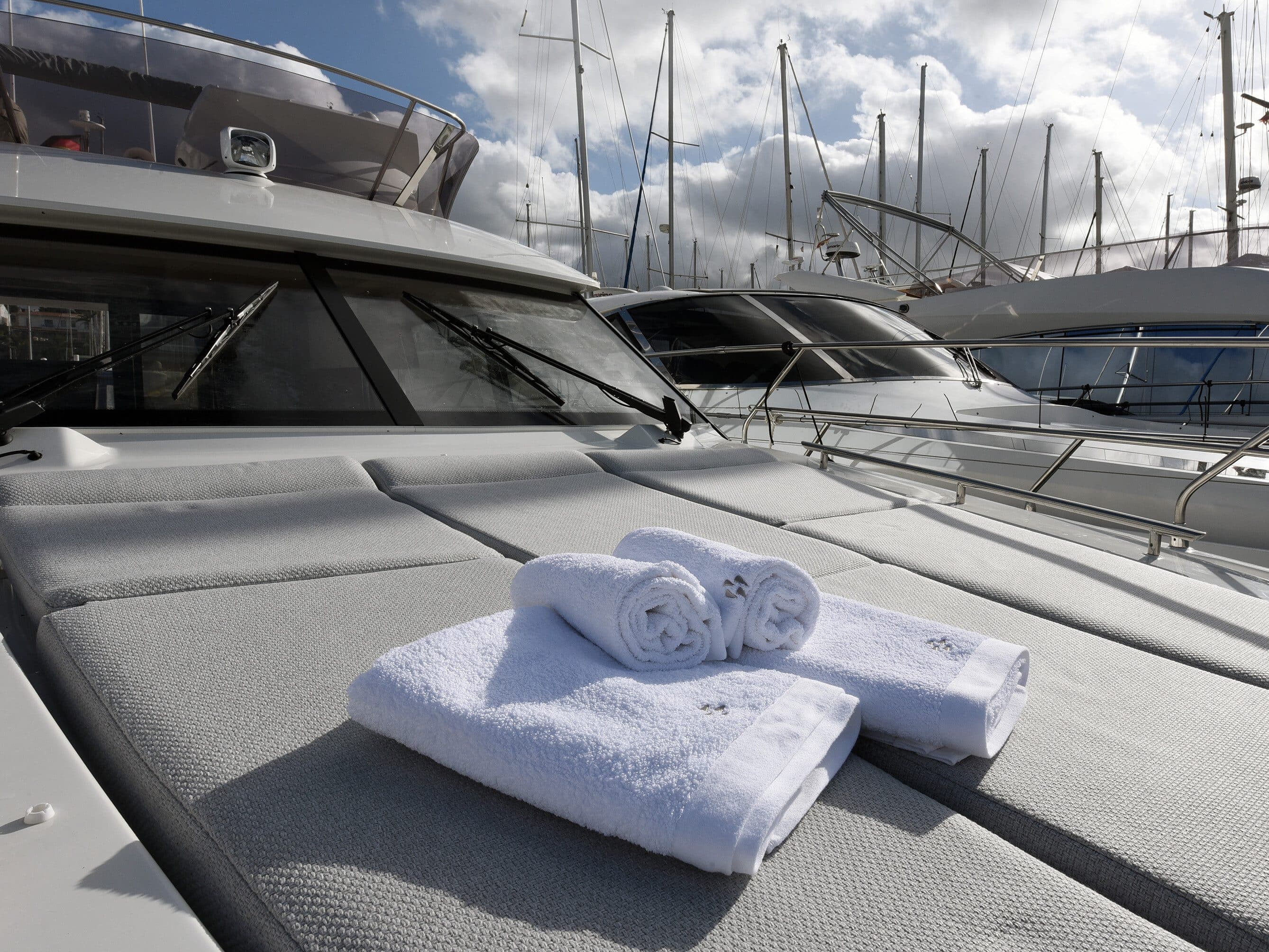 MY LOVE II – lloguer de Prestige 420 Fly a Mallorca