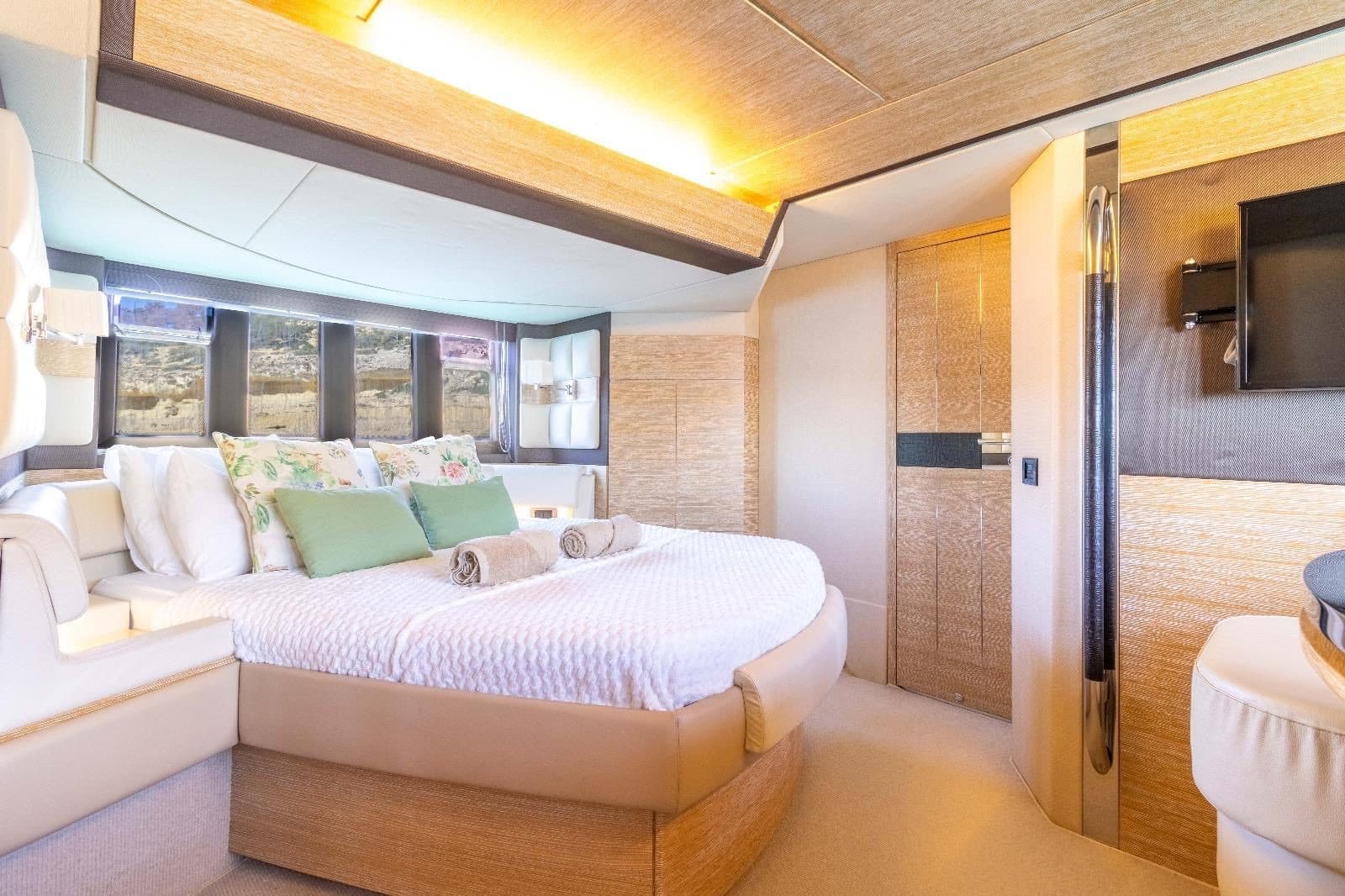 Not Dead Yet – lloguer de Azimut 64 a Mallorca