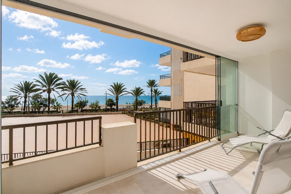 PLAYA DE PALMA: LUXUSWOHNUNG DIREKT AM MEER MIT MEERBLICK 21
