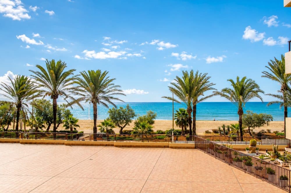 PLAYA DE PALMA: LUXUSWOHNUNG DIREKT AM MEER MIT MEERBLICK 1