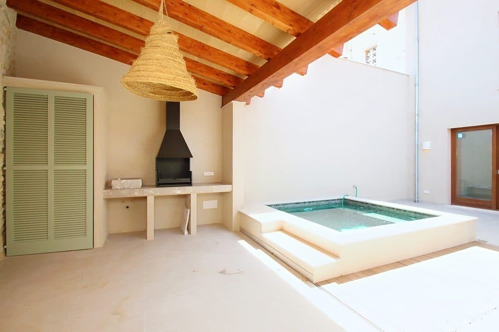 CAPDEPERA: FULLY RENOVATED END-TERRACE HOUSE IN MALLORCAN STYLE 7