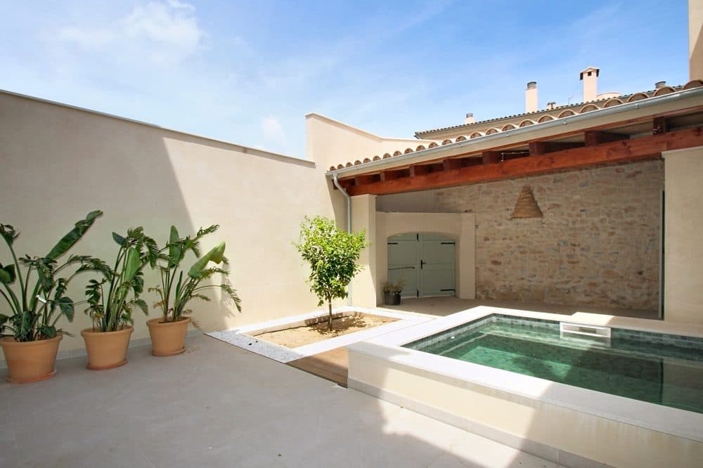 CAPDEPERA: FULLY RENOVATED END-TERRACE HOUSE IN MALLORCAN STYLE 5