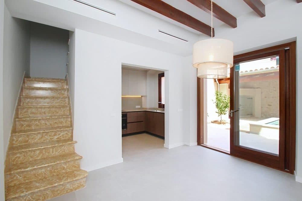 CAPDEPERA: FULLY RENOVATED END-TERRACE HOUSE IN MALLORCAN STYLE 12