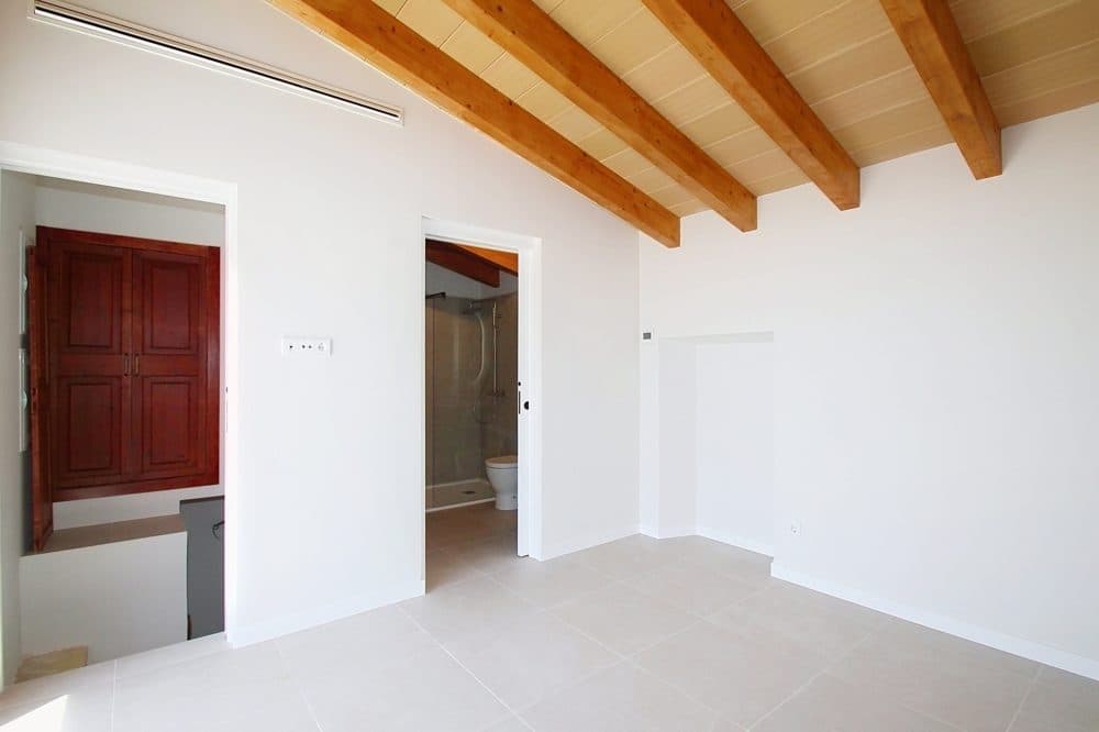 CAPDEPERA: FULLY RENOVATED END-TERRACE HOUSE IN MALLORCAN STYLE 21