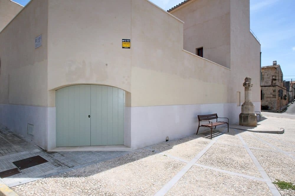 CAPDEPERA: FULLY RENOVATED END-TERRACE HOUSE IN MALLORCAN STYLE 11