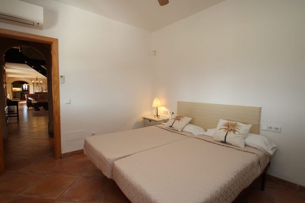 SANTANYÍ: TOP INVESTMENT FINCA WITH ETV LICENSE 28