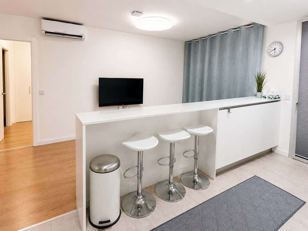 PALMA: MODERN GROUND-FLOOR APARTMENT IN NOU LLEVANT 11