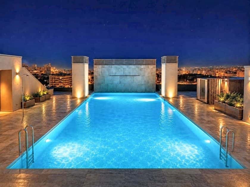 PALMA: MODERN GROUND-FLOOR APARTMENT IN NOU LLEVANT 18