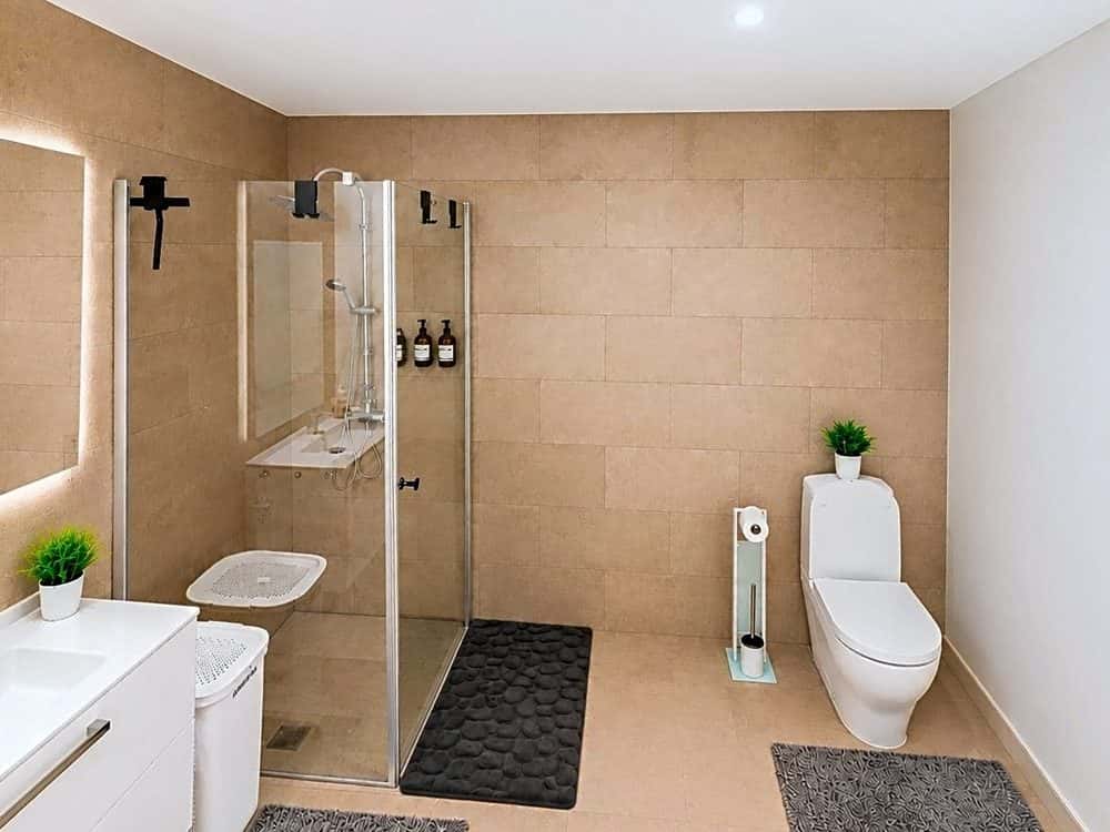 PALMA: MODERN GROUND-FLOOR APARTMENT IN NOU LLEVANT 13
