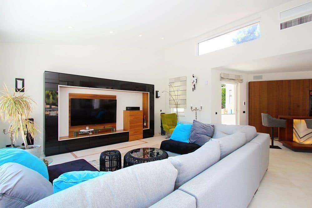 SANTA PONÇA: MODERN VILLA WITH SEA VIEWS 22
