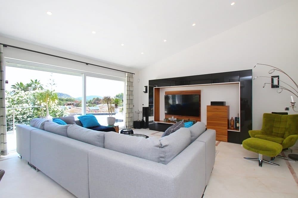 SANTA PONÇA: MODERN VILLA WITH SEA VIEWS 21