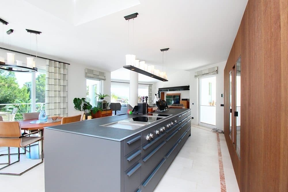 SANTA PONÇA: MODERN VILLA WITH SEA VIEWS 17