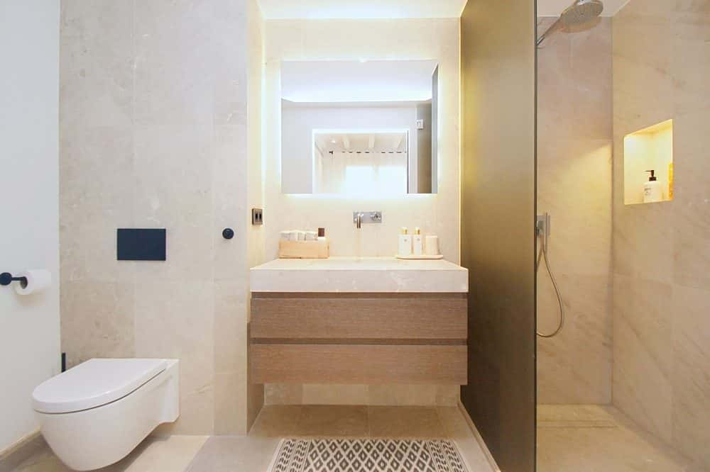 PALMA: HIGH-END DESIGN APARTMENT WITH TERRACE IN THE HEART OF PALMA 21