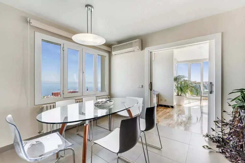 CAS CATALÀ NOU: DETACHED VILLA WITH POOL AND MODERNISATION POTENTIAL 16