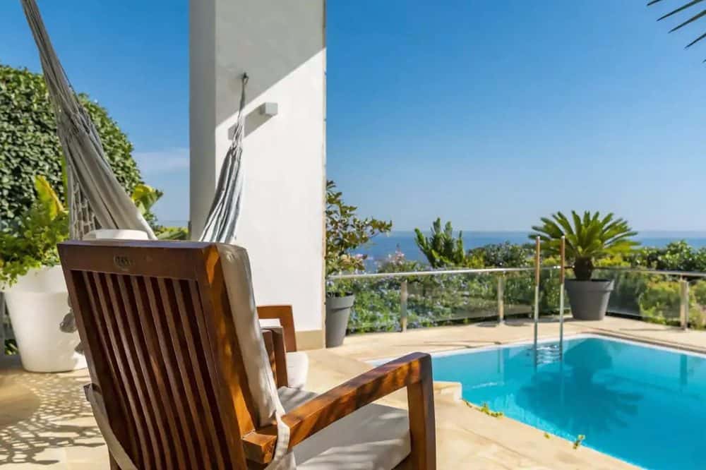 CAS CATALÀ NOU: DETACHED VILLA WITH POOL AND MODERNISATION POTENTIAL 18