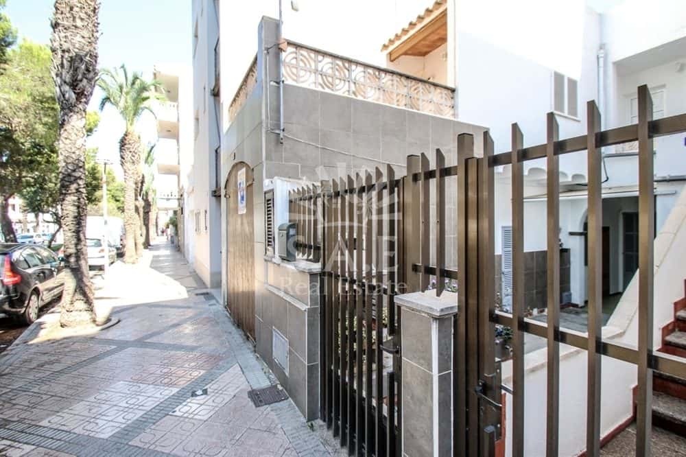 CAN PICAFORT: TERRACED HOUSE BUILDING IN THE FIRST LINE OF THE SEA 4