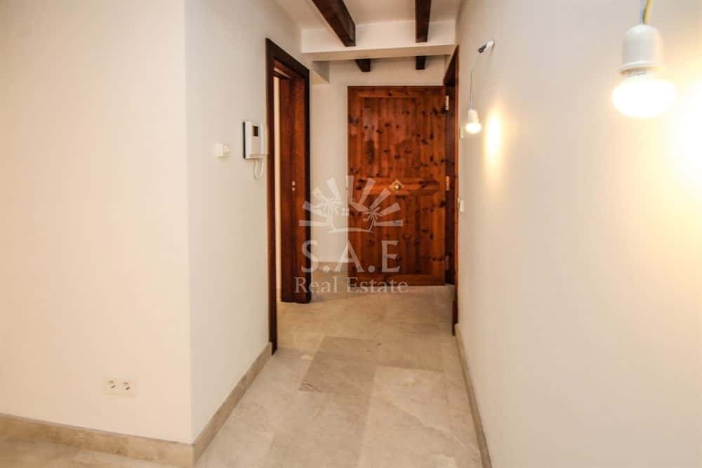 PALMA: RENOVATED EC FLAT IN HISTORIC BUILDING 13