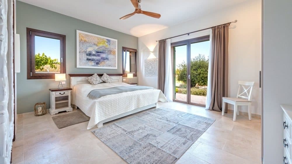 PORRERES: EXCLUSIVE FINCA WITH VINEYARD AND LARGE ESTATE 28