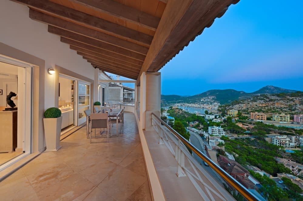 PORT D’ANDRATX: LUXURY PENTHOUSE WITH PRIVATE ROOF TERRACE 16