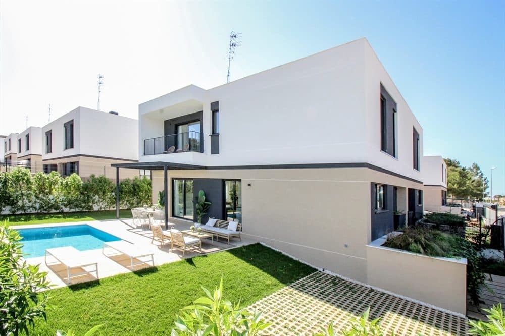 NEW CONSTRUCTION PROJECT IN PUIG DE ROS:
MODERN SEMI-DETACHED HOUSES WITH POOL 3