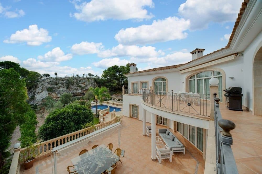 SON VIDA: HOLLYWOOD-STYLE LUXURY VILLA WITH HOLIDAY RENTAL LICENSE 12