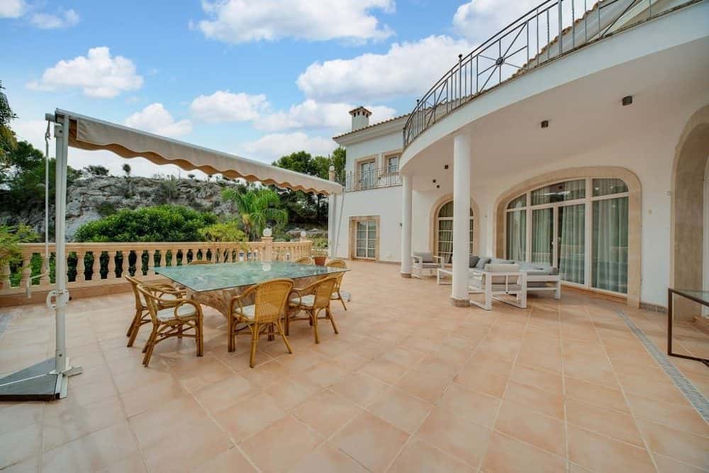 SON VIDA: HOLLYWOOD-STYLE LUXURY VILLA WITH HOLIDAY RENTAL LICENSE 15