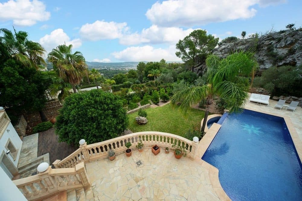 SON VIDA: HOLLYWOOD-STYLE LUXURY VILLA WITH HOLIDAY RENTAL LICENSE 4
