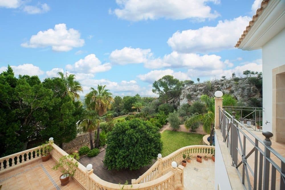 SON VIDA: HOLLYWOOD-STYLE LUXURY VILLA WITH HOLIDAY RENTAL LICENSE 11
