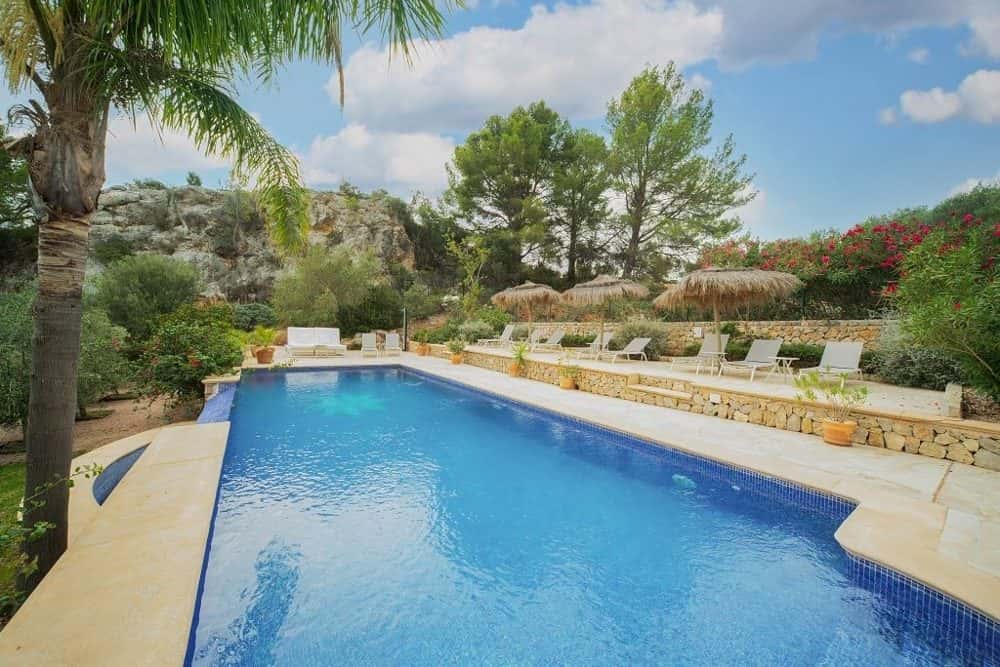 SON VIDA: HOLLYWOOD-STYLE LUXURY VILLA WITH HOLIDAY RENTAL LICENSE 6