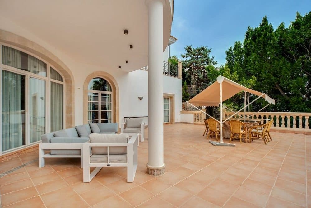 SON VIDA: HOLLYWOOD-STYLE LUXURY VILLA WITH HOLIDAY RENTAL LICENSE 19