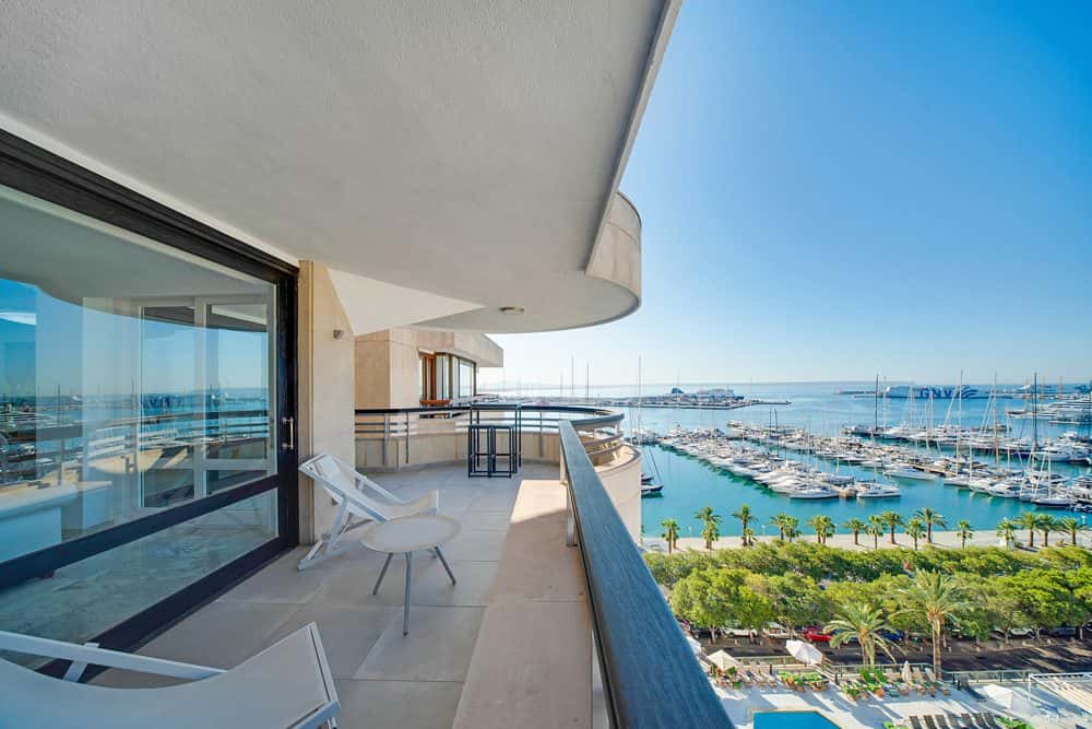 PALMA: LUXURY PENTHOUSE WITH SEA VIEW ON PASEO MARITIMO