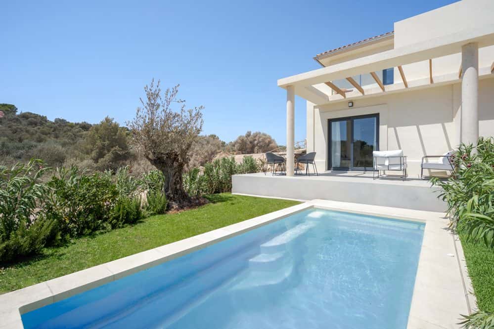CALA ROMANTICA: NEW CONSTRUCTION HOUSES IN RESIDENTIAL COMMUNITY 4