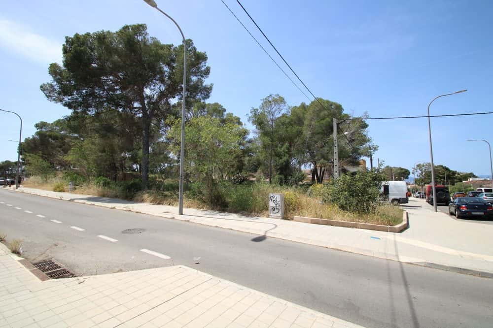SES CADENES: URBAN BUILDING PLOT FOR A DETACHED HOUSE 2