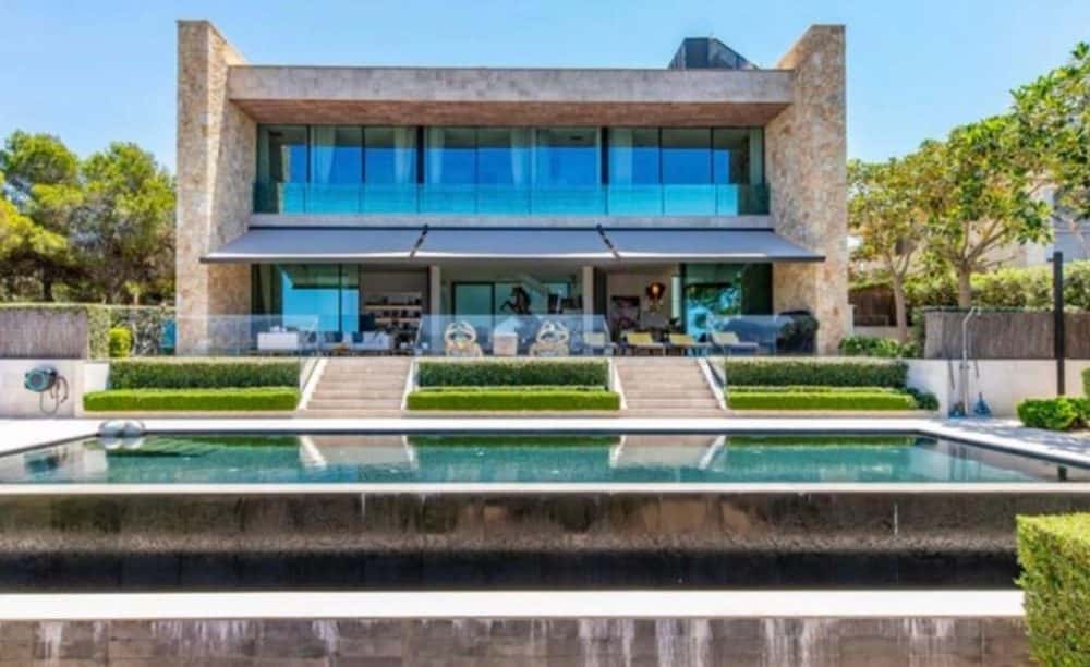 SON VERI NOU: UNPARALLELED LUXURY VILLA ON THE FIRST SEA LINE
