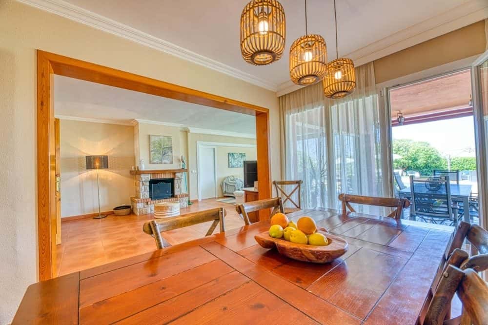 SON GUAL: HOLIDAY HOME WITH ETV RENTAL LICENSE 12
