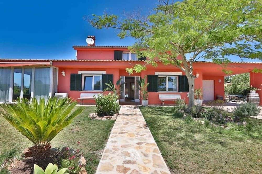 SON GUAL: HOLIDAY HOME WITH ETV RENTAL LICENSE 2