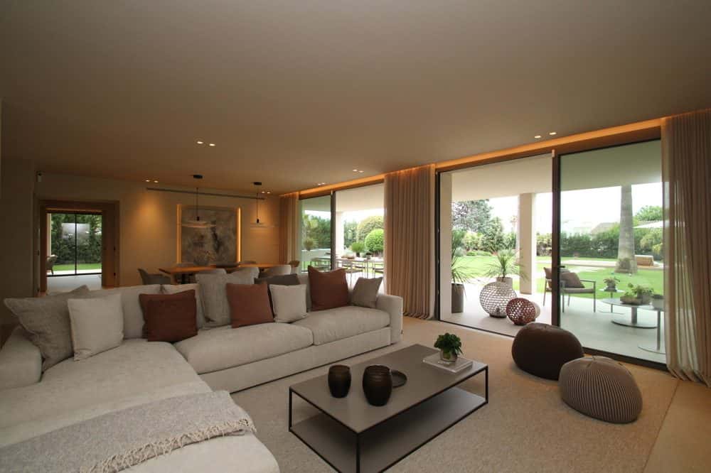 PALMANYOLA: HIGH-END DESIGNER VILLA WITH LARGE GARDEN 10