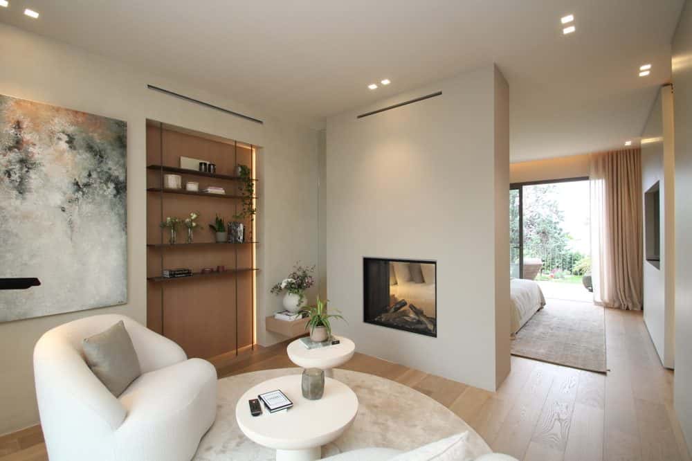 PALMANYOLA: HIGH-END DESIGNER VILLA WITH LARGE GARDEN 21
