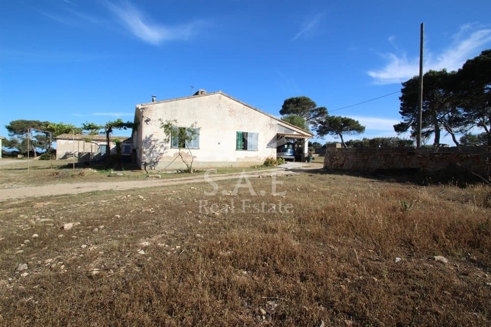 LLUCMAJOR: FORMER MILITARY BASE WITH BUNKER 13
