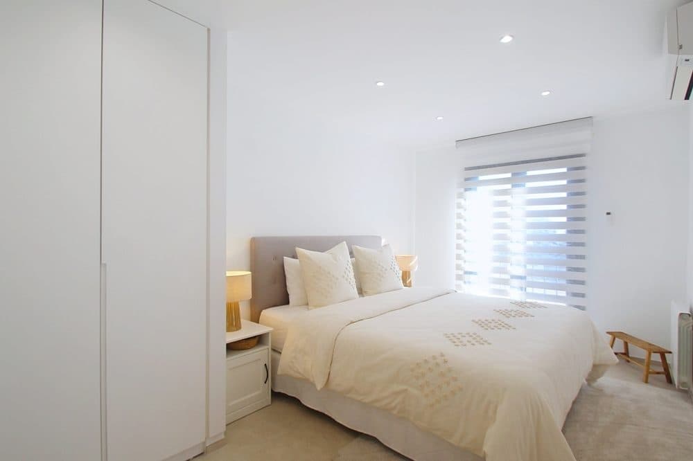 SON VERÍ NOU: RENOVATED PENTHOUSE WITH PRIVATE ROOFTOP TERRACE 16