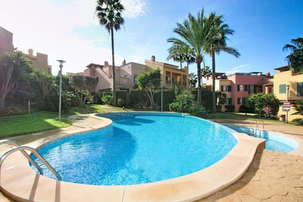 SON VERÍ NOU: RENOVATED PENTHOUSE WITH PRIVATE ROOFTOP TERRACE 2