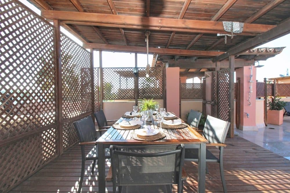 SON VERÍ NOU: RENOVATED PENTHOUSE WITH PRIVATE ROOFTOP TERRACE 15
