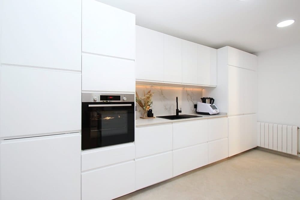 SON VERÍ NOU: RENOVATED PENTHOUSE WITH PRIVATE ROOFTOP TERRACE 6